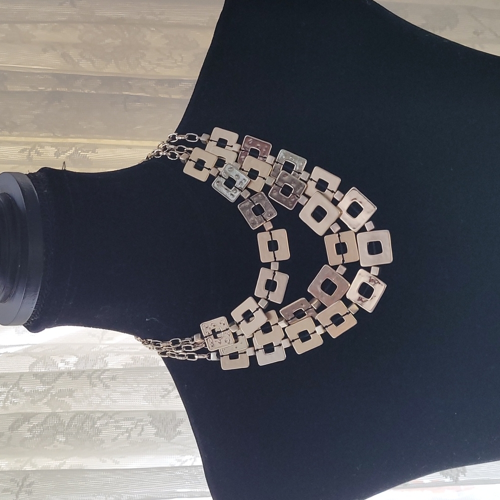 NWT Chico's 3 strand gold tone necklace